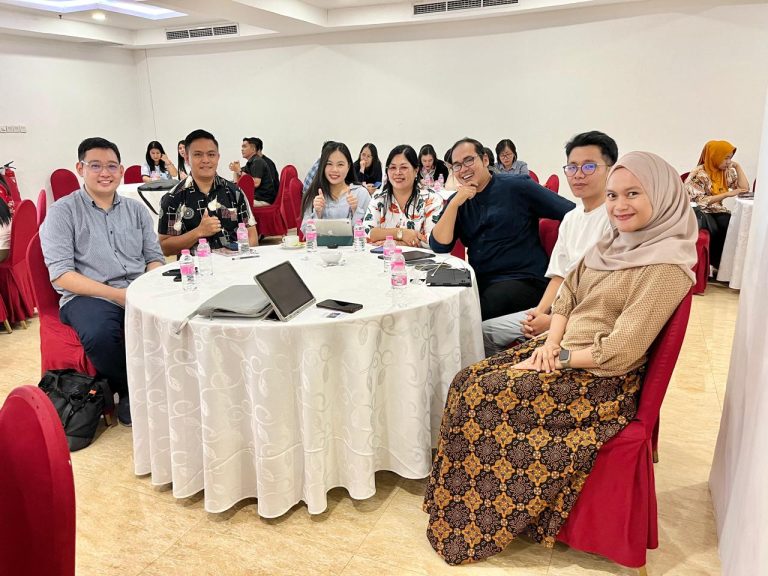 Perkuat Publikasi Sekolah, Media Manager MPS Ikuti Bimtek Humas dan Pengelola Sosmed Sekolah oleh BGTK Sulut