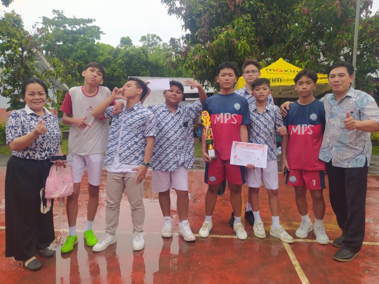 Torehkan Prestasi, Tim Futsal SMP Prisma Pioneer Raih Juara 3 Embels Cup 2025