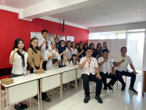 Read more about the article Menuju Dunia Kerja, SMK Prisma Pioneer Bekali Siswa Keperawatan Lewat Rakor & Pembekalan Prakerin