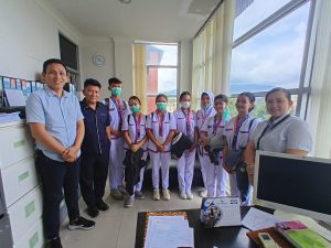 Read more about the article Sinergi Pendidikan dan Rumah Sakit, Siswa Prisma Pioneer Praktik di RSA Manado