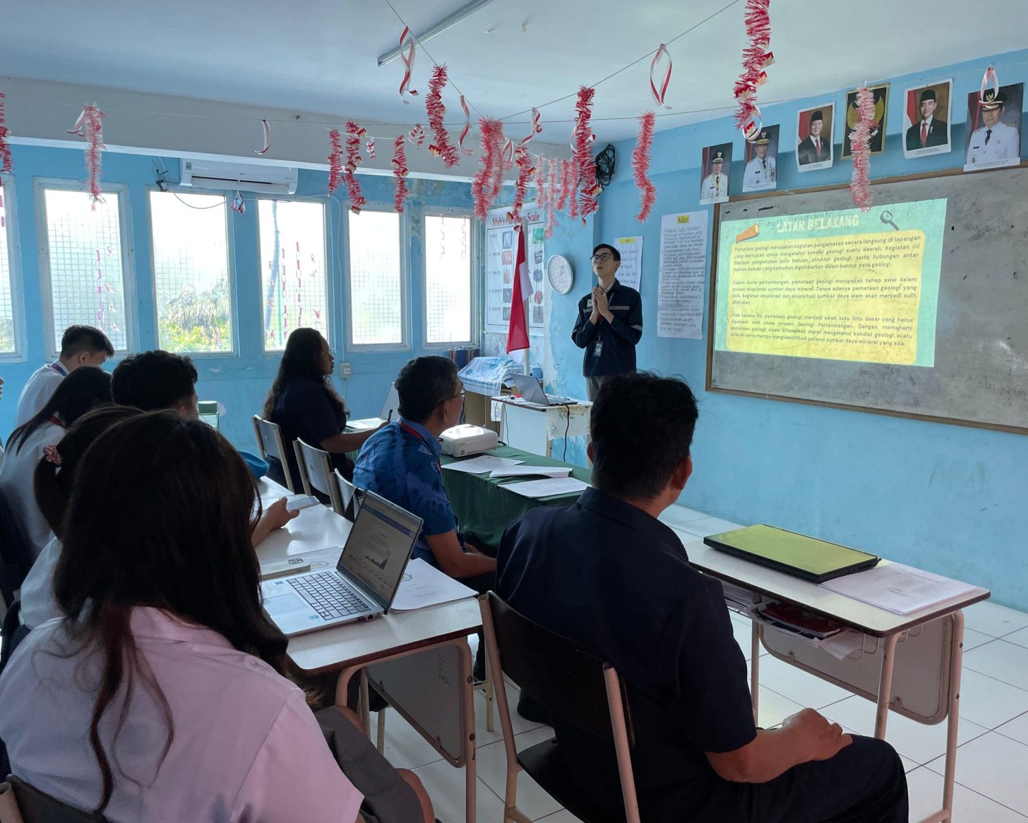 Gebrakan SMK Prisma Pioneer: Ujian Akhir Tak Lagi Menjawab Soal di Kertas, Tapi Adu Gagasan